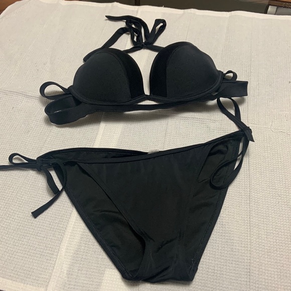 Other - VICTORIA SECRET BIKINI SET